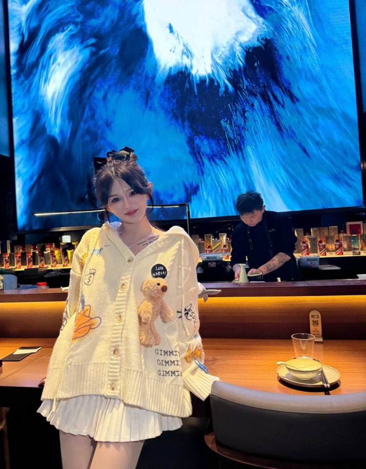 免费观看已满十八岁电视剧两女,网盘高清资源